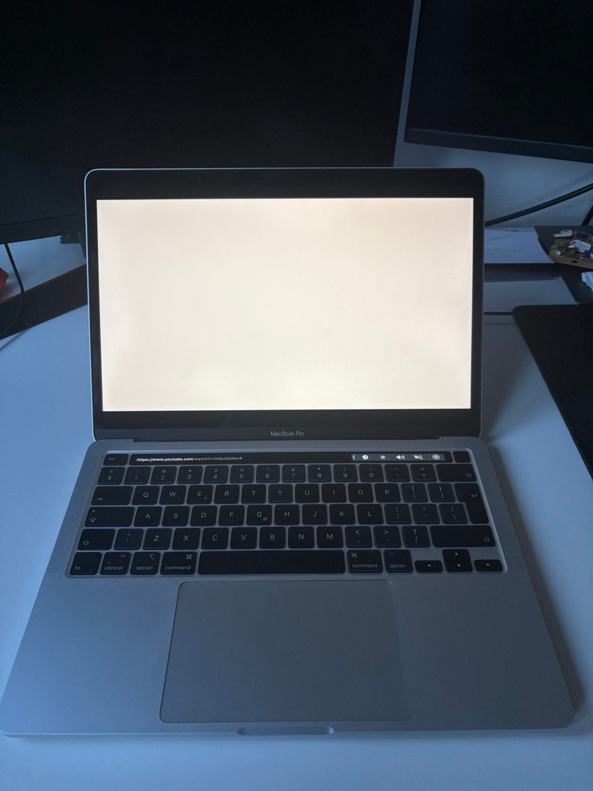 MacBook pro 2020 16gb 512gb