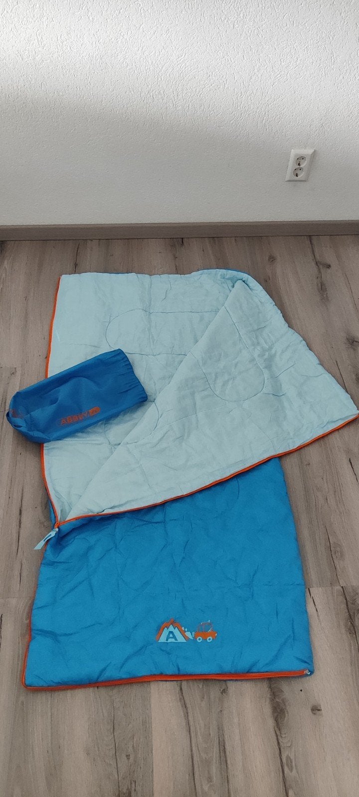 Abbey Kinderslaapzak - Blauw, 140x70 cm zomer slaapzak, Caravans en Kamperen, Ophalen of Verzenden, Zo goed als nieuw