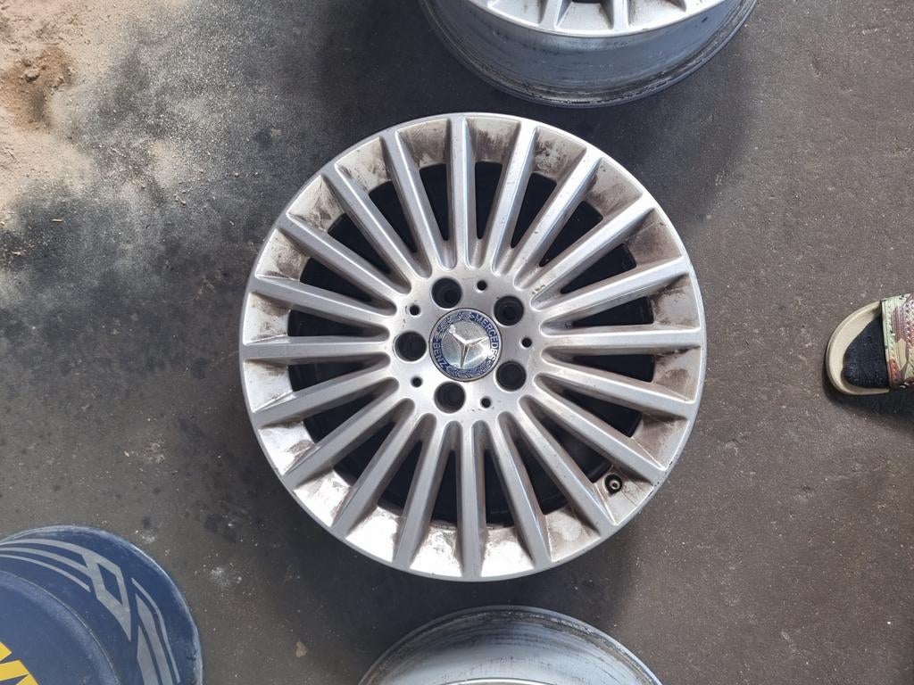 Mercedes c class w205, Auto-onderdelen, Banden en Velgen, Gebruikt, Velg(en), 17 inch, Ophalen of Verzenden