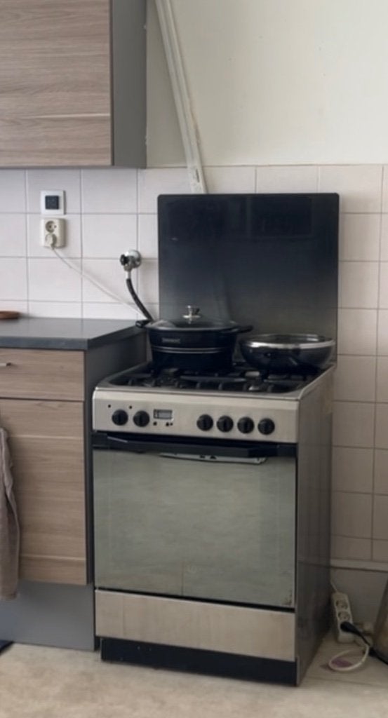 Gratis gebruikt fornuis, Ophalen, Gebruikt, 4 kookzones, Gas