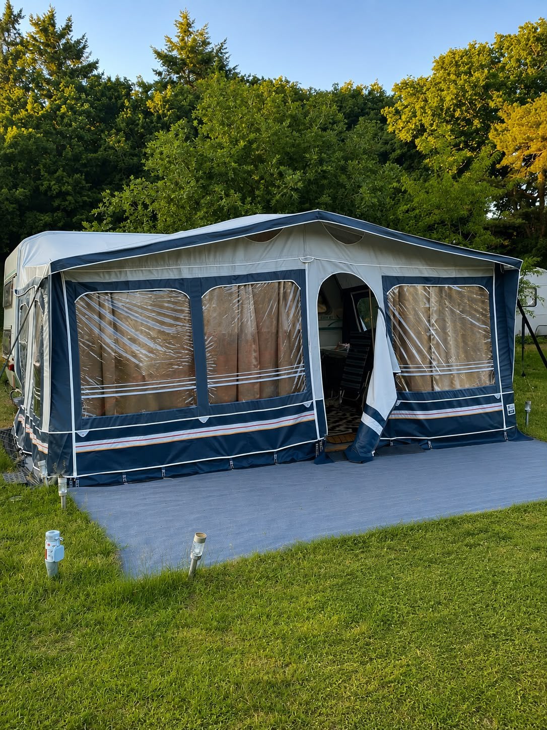 Hypercamp lazio 350 maat 10 voortent, Ophalen, Zo goed als nieuw