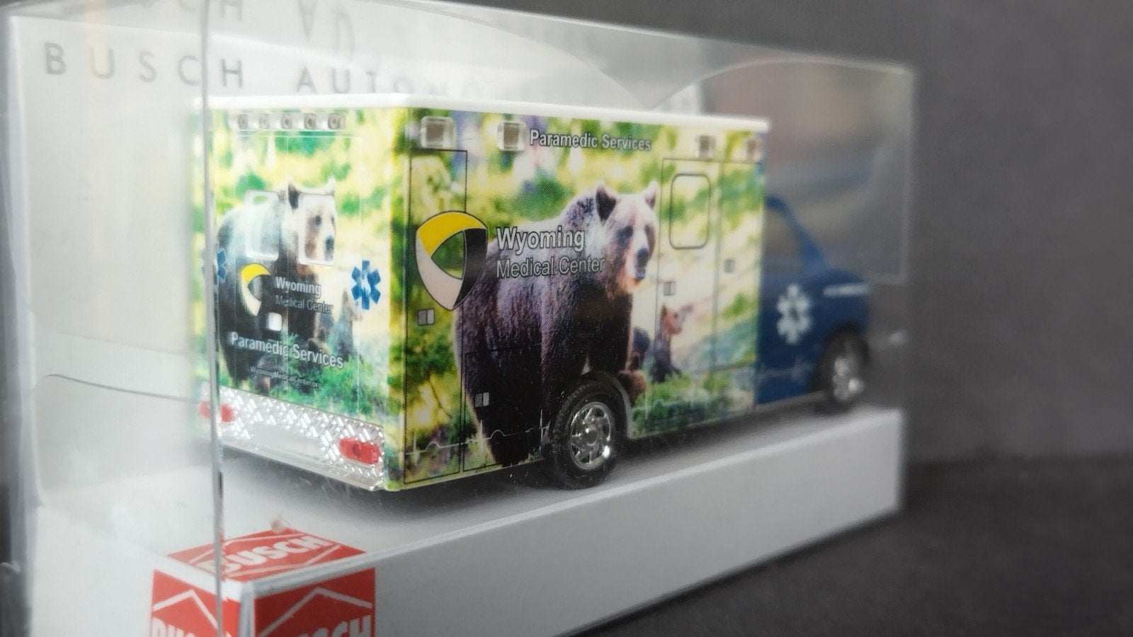 Ford E350 Ambulance Bear 1:87 Busch Pol, Overige merken, Verzenden, Nieuw, M