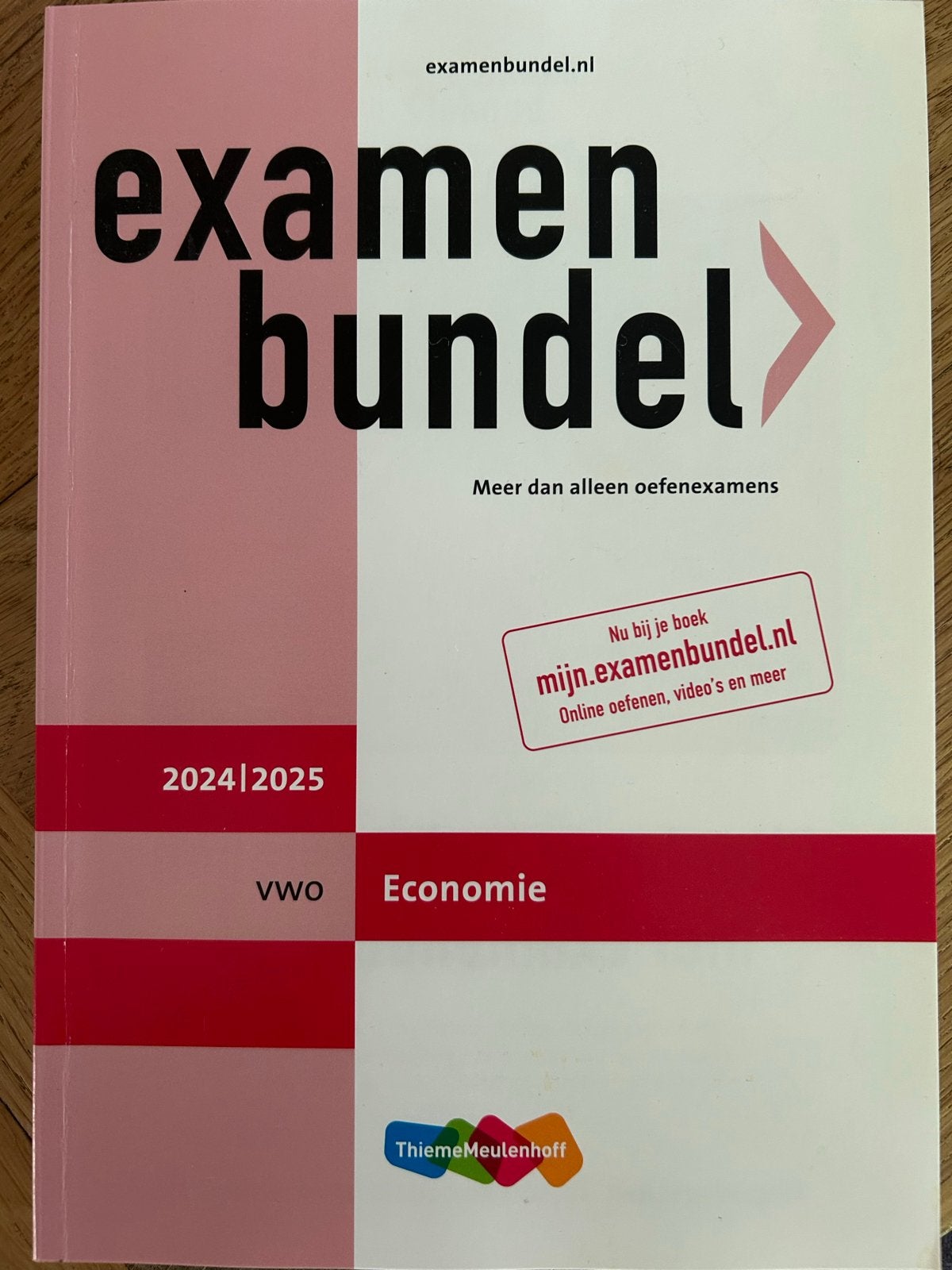 Examenbundel VWO Economie 2024/2025, Ophalen of Verzenden, Zo goed als nieuw, VWO, Economie