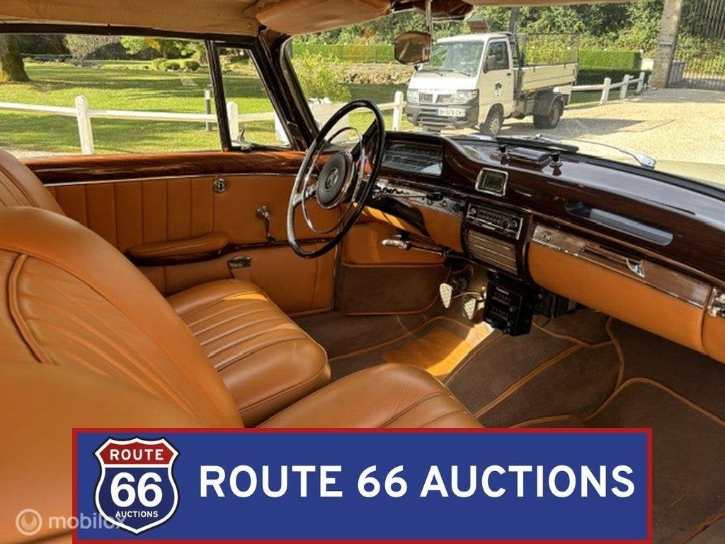 Mercedes-Benz 220 SE Cabriolet Ponton | 1960 | Route 66 Auct, Auto's, Overige carrosserieën, Zwart, Mercedes-Benz, Bedrijf