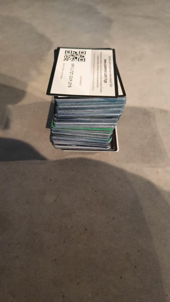 250+ Pokémon TCG Live QR codes - Ongebruikt, Ophalen of Verzenden, Zo goed als nieuw, Meerdere kaarten, Foil