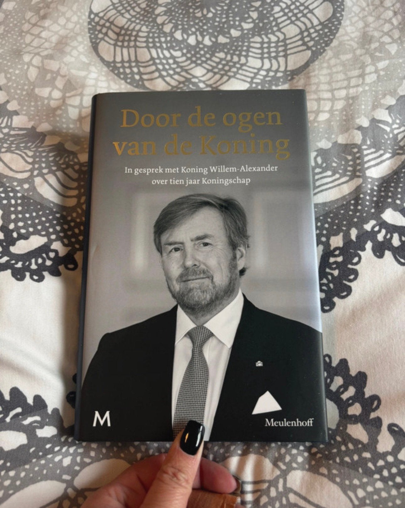 Door de Ogen van de Koning, Ophalen of Verzenden, Zo goed als nieuw