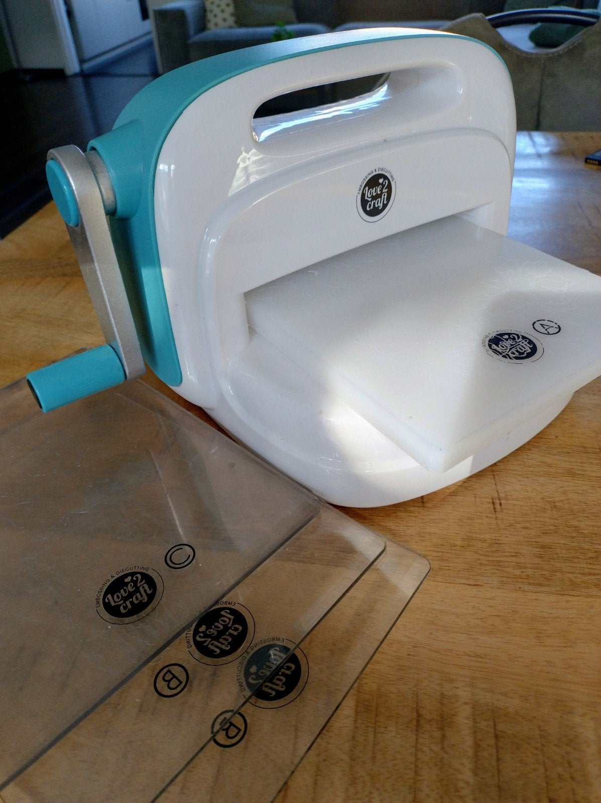 Love2Craft Stans- en Embossingmachine, Geschikt voor snijden, Ophalen of Verzenden, Zo goed als nieuw, Kunststof