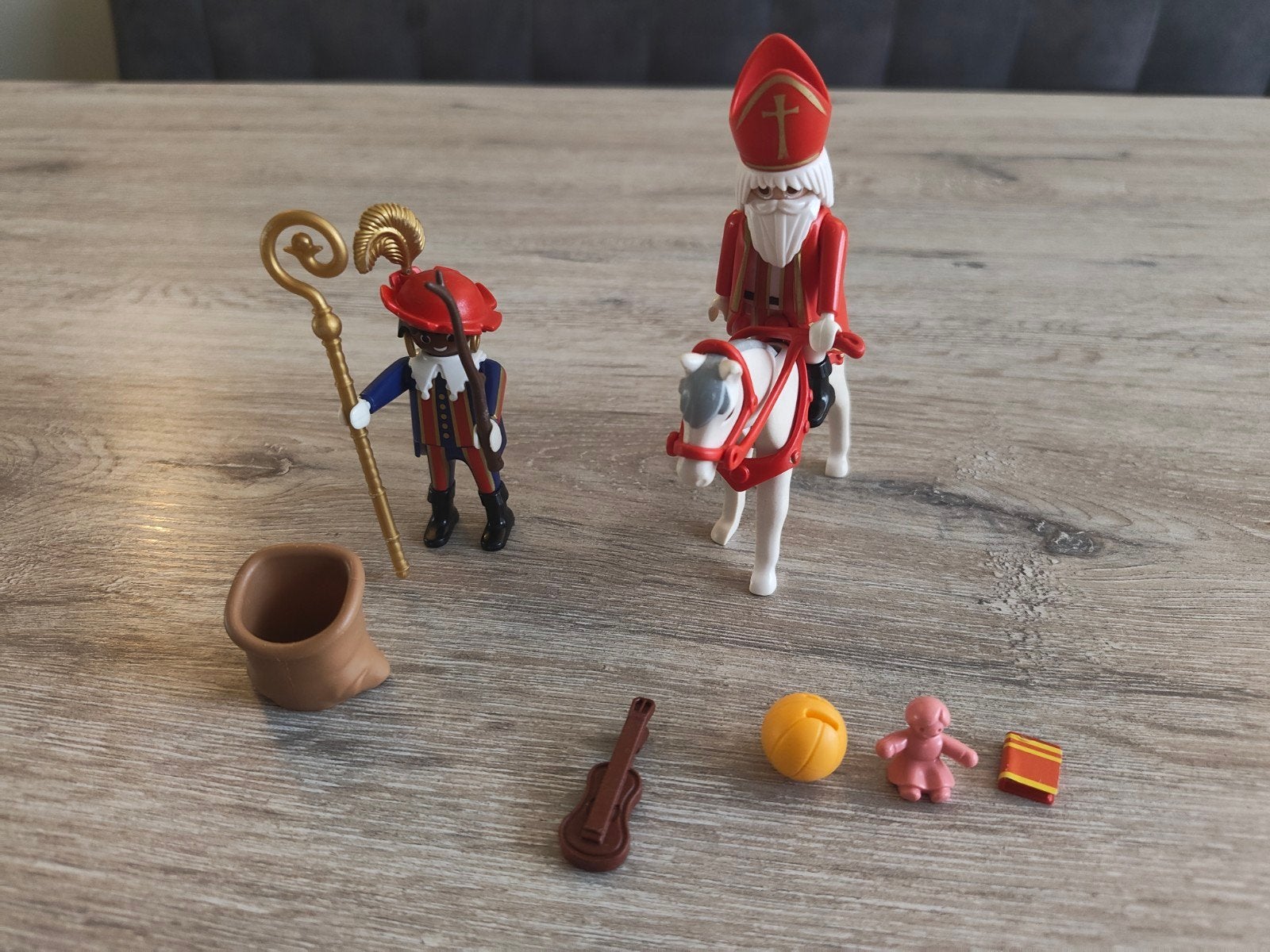 Playmobil 4893 Sinterklaas en Piet met paard, Ophalen of Verzenden, Zo goed als nieuw, Complete set, Figuren
