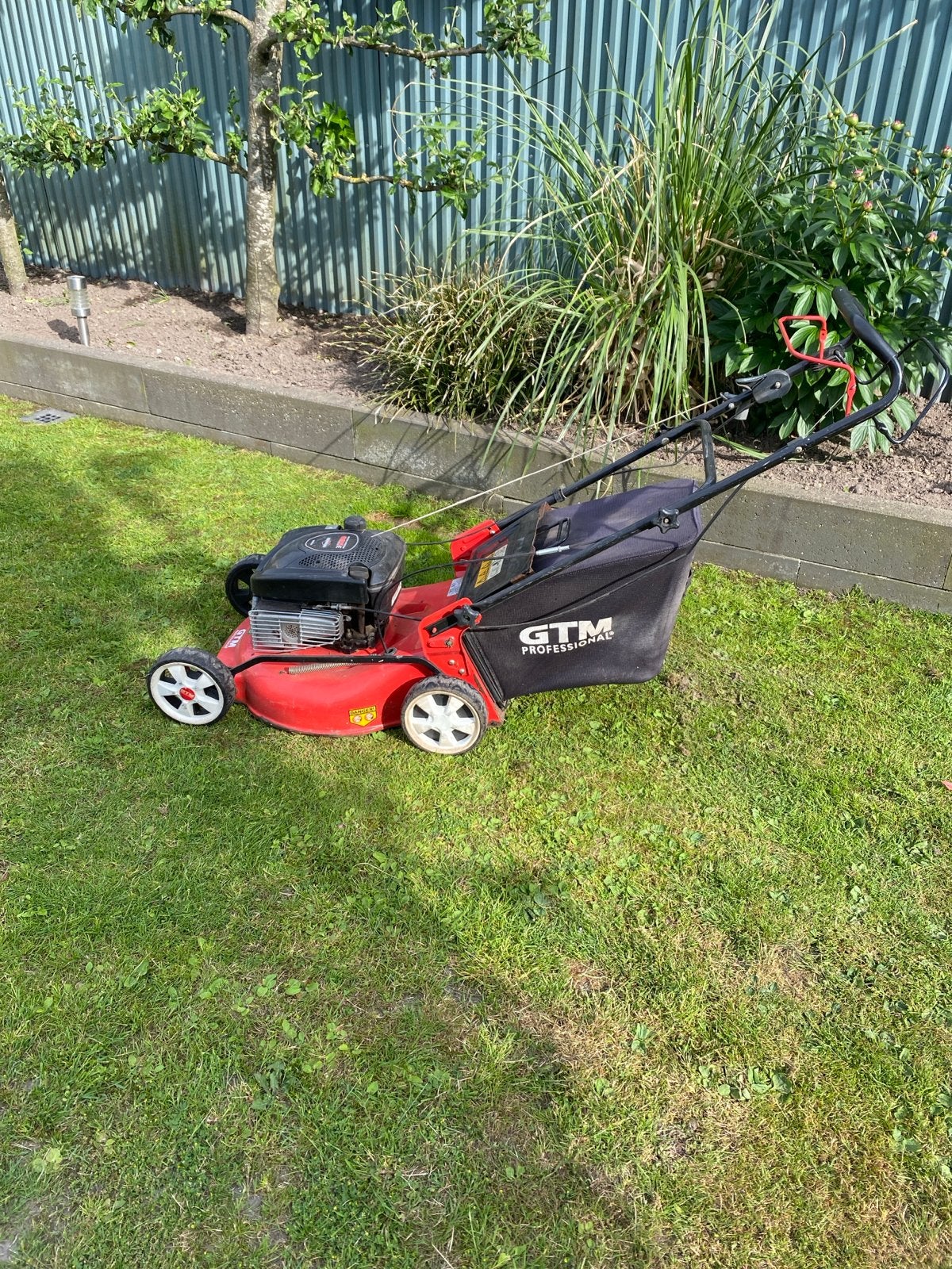GTM Professional Benzine Grasmaaier Briggs & Stratton 625E, Ophalen, Cirkelmaaier, Gebruikt, 40 t/m 49 cm