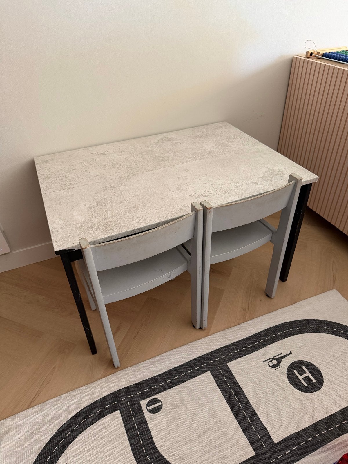 Gebruikte tafel met twee kinderstoelen, Ophalen, Gebruikt, Tafel(s) en Stoel(en)