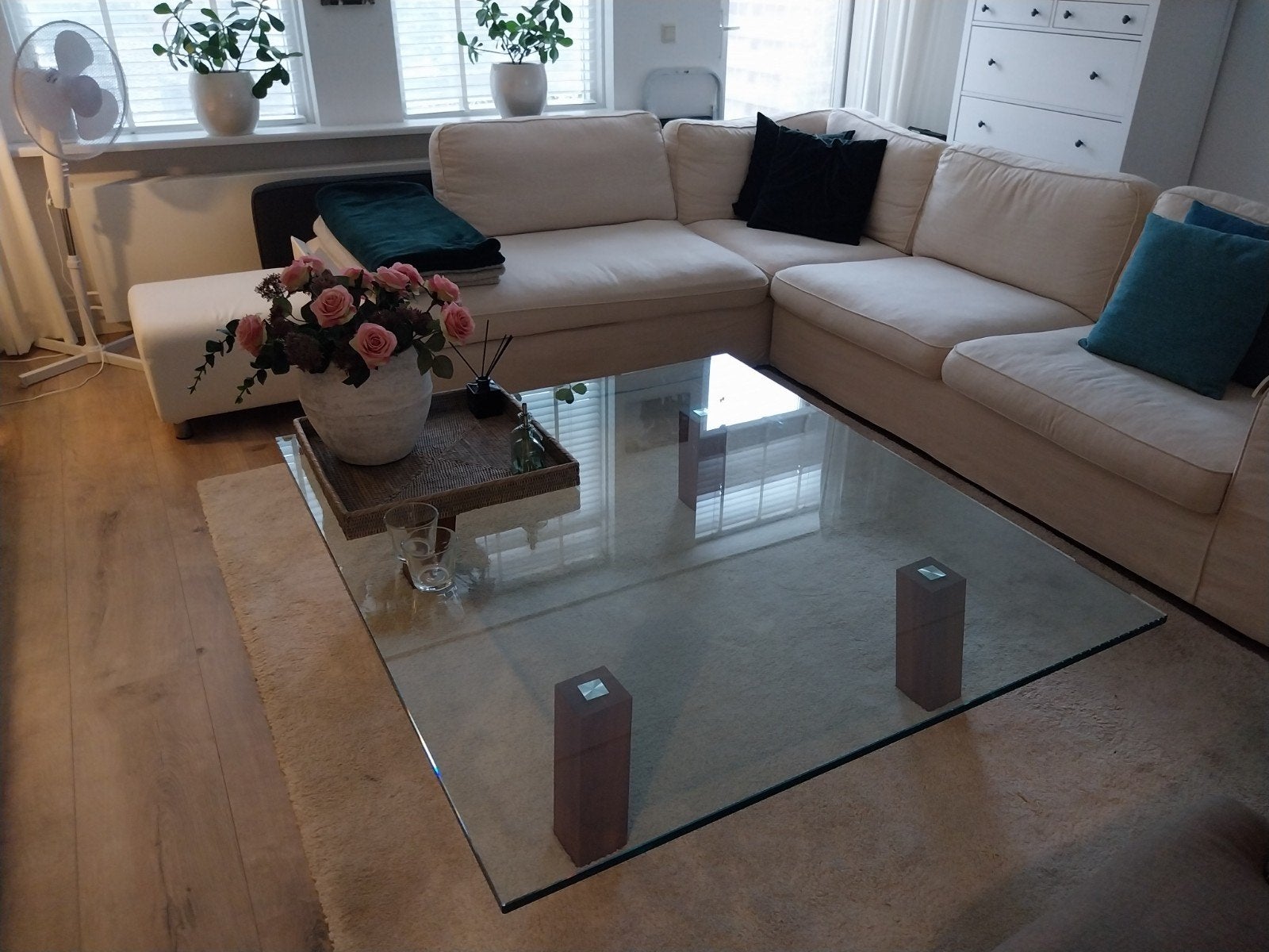 Prachtige loungebank ecru, salontafel en tv meubel, Ophalen