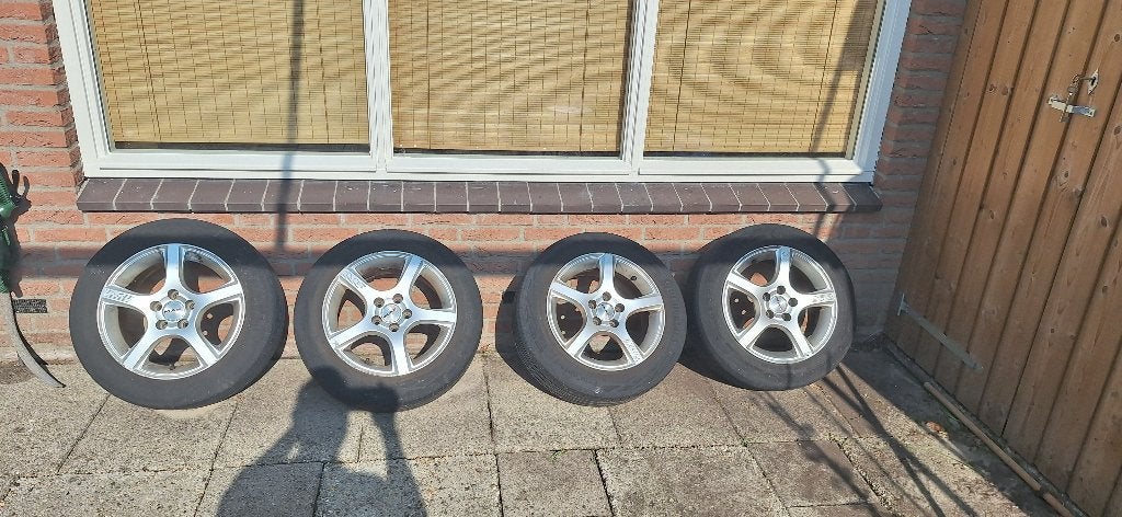 4x MAK 15" Alloy Wheels 185/60 R15 with Continental Tires, Auto-onderdelen, Banden en Velgen, Ophalen, Gebruikt, 15 inch, Banden en Velgen