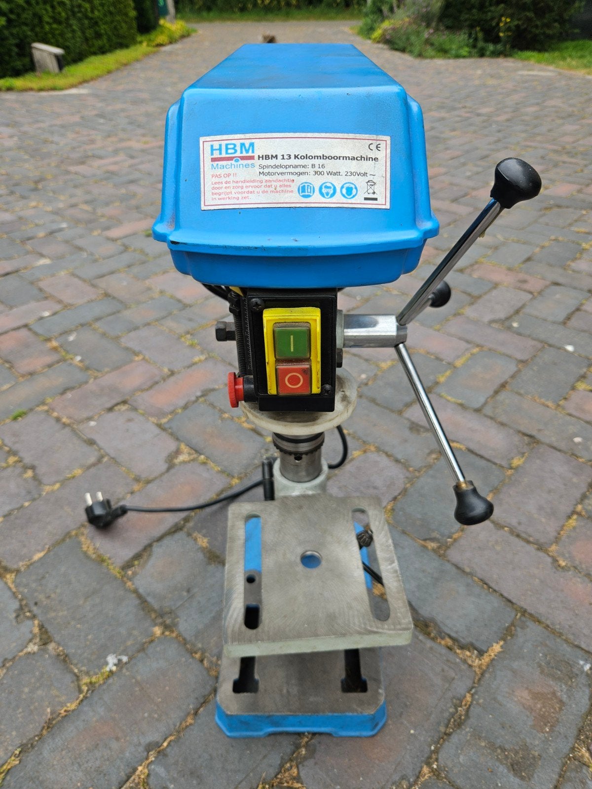 HBM 13 Kolomboormachine - 300W, Ophalen, Gebruikt, Variabele snelheid, Minder dan 400 watt