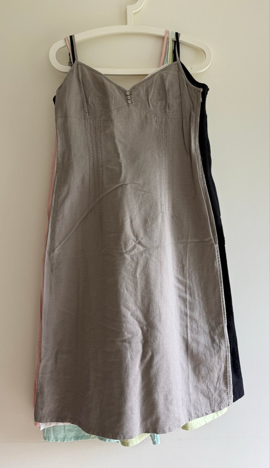 6verschillendekleurZomerse linnen jurk met spaghettibandjes, Kleding | Dames, Jurken, Maat 38/40 (M), Nieuw, Ophalen of Verzenden