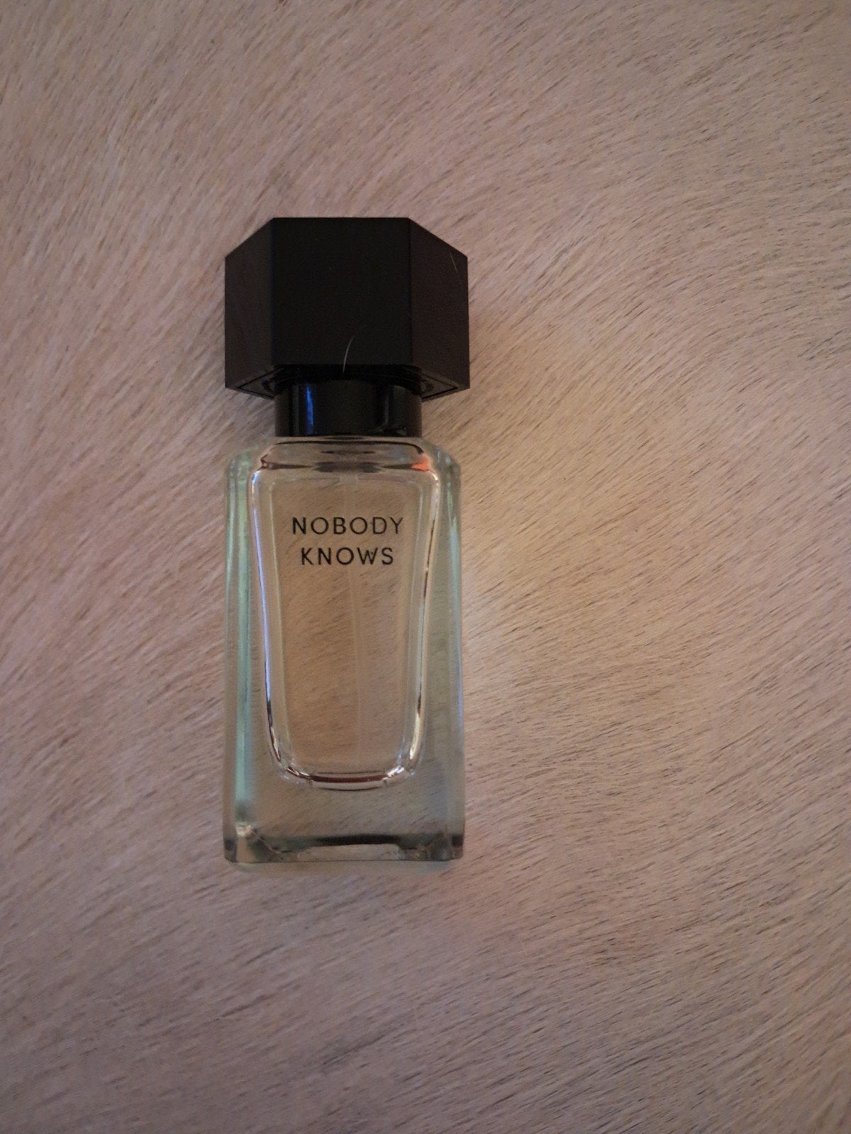 Nobody knows edp Spray van Zara 🛍, Sieraden, Tassen en Uiterlijk, Uiterlijk | Parfum, Verzenden, Gebruikt