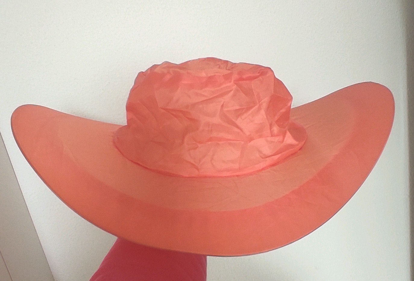Oranje Cowboy Hoed - WK / Koningsdag Feestartikel, Ophalen of Verzenden, Zo goed als nieuw, Hoed of Pruik, Oranje of Koningsdag