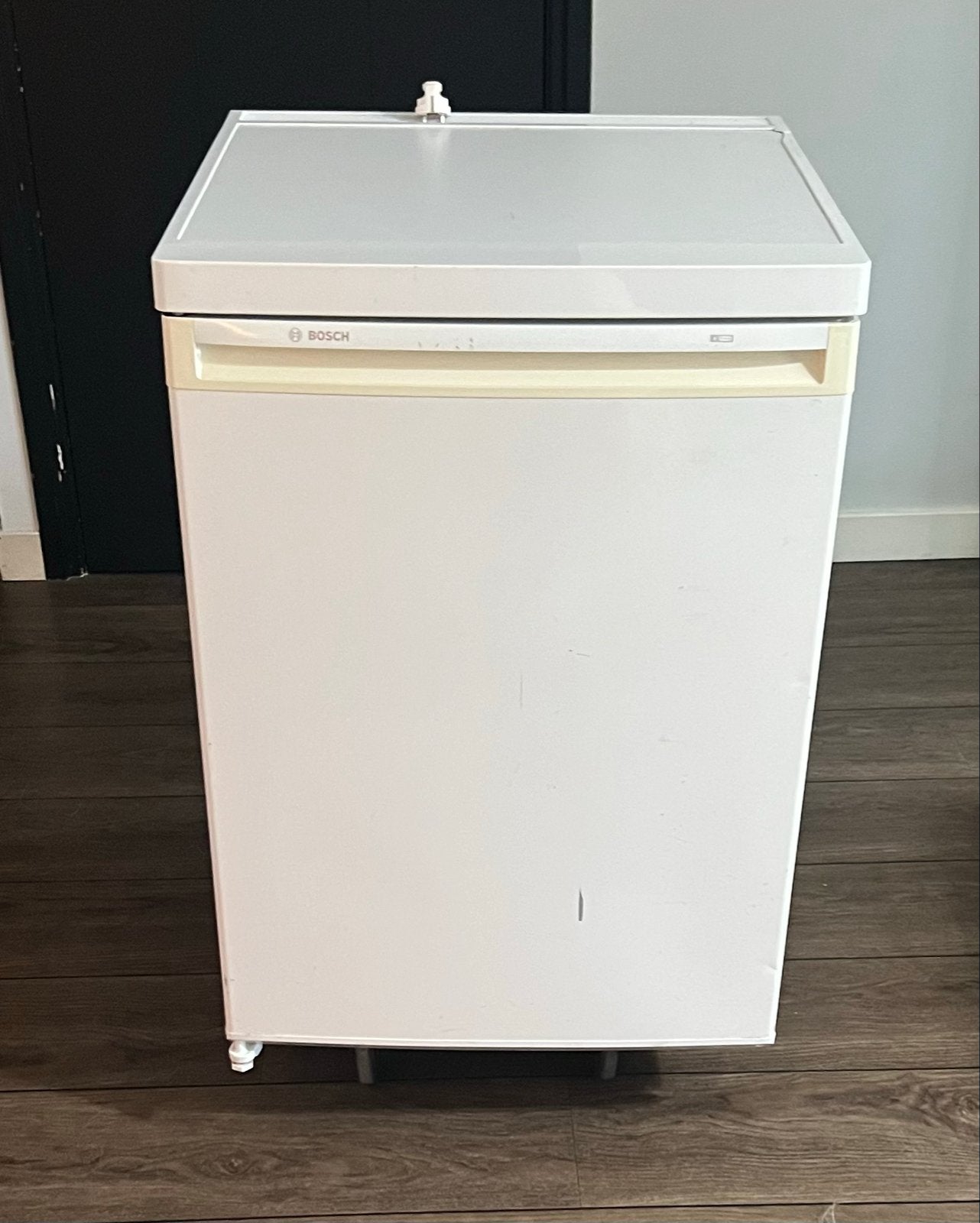 Bosch GSV16VW20/01 Tafelmodel Vrieskast - 97L, Witgoed en Apparatuur, Vriezers en Diepvrieskisten, Gebruikt, Minder dan 85 cm