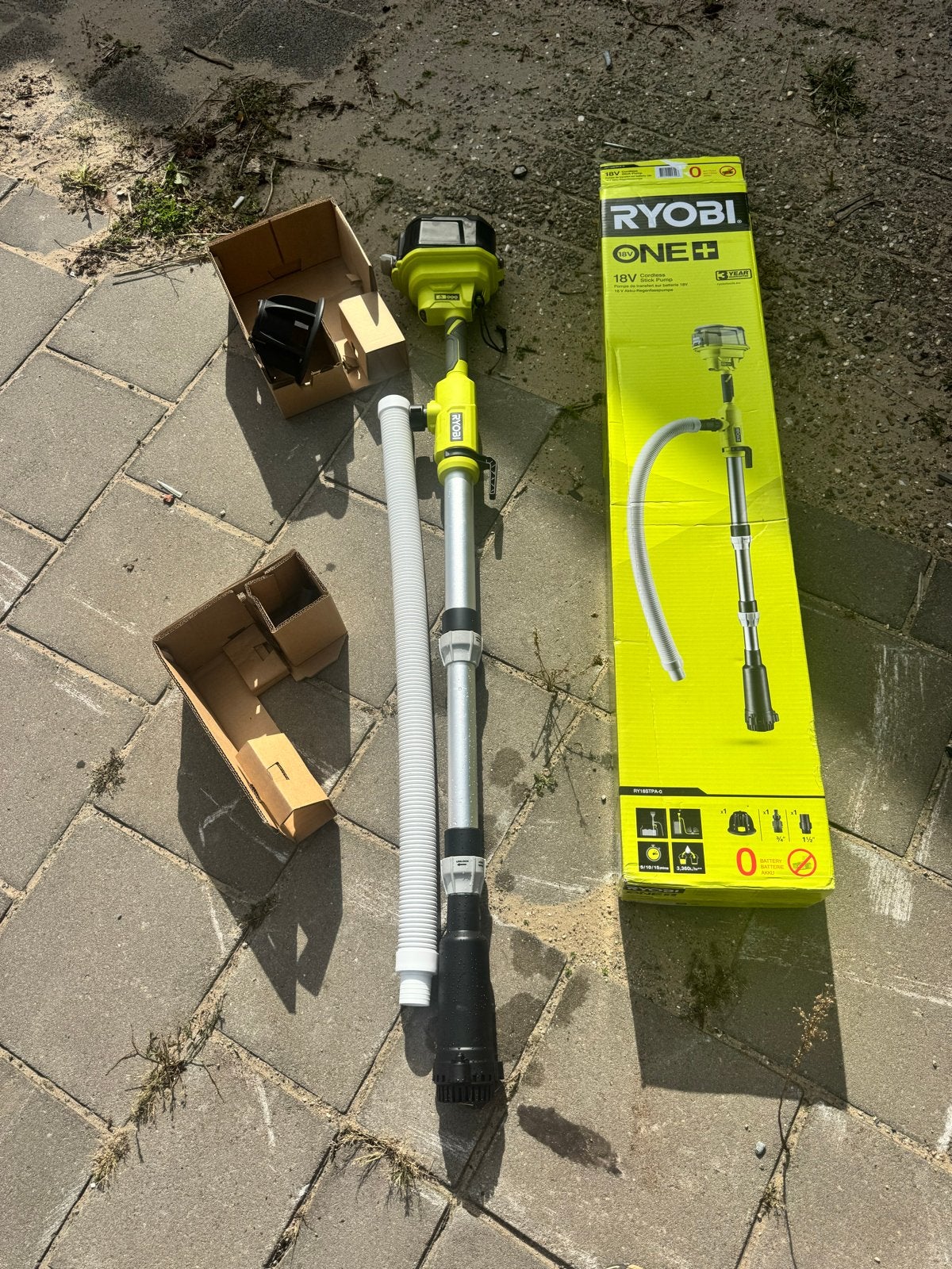 Ryobi ONE+ 18V Accu Regentonpomp - Nieuw in doos, Ophalen of Verzenden, Nieuw, Accu, Regentonpomp