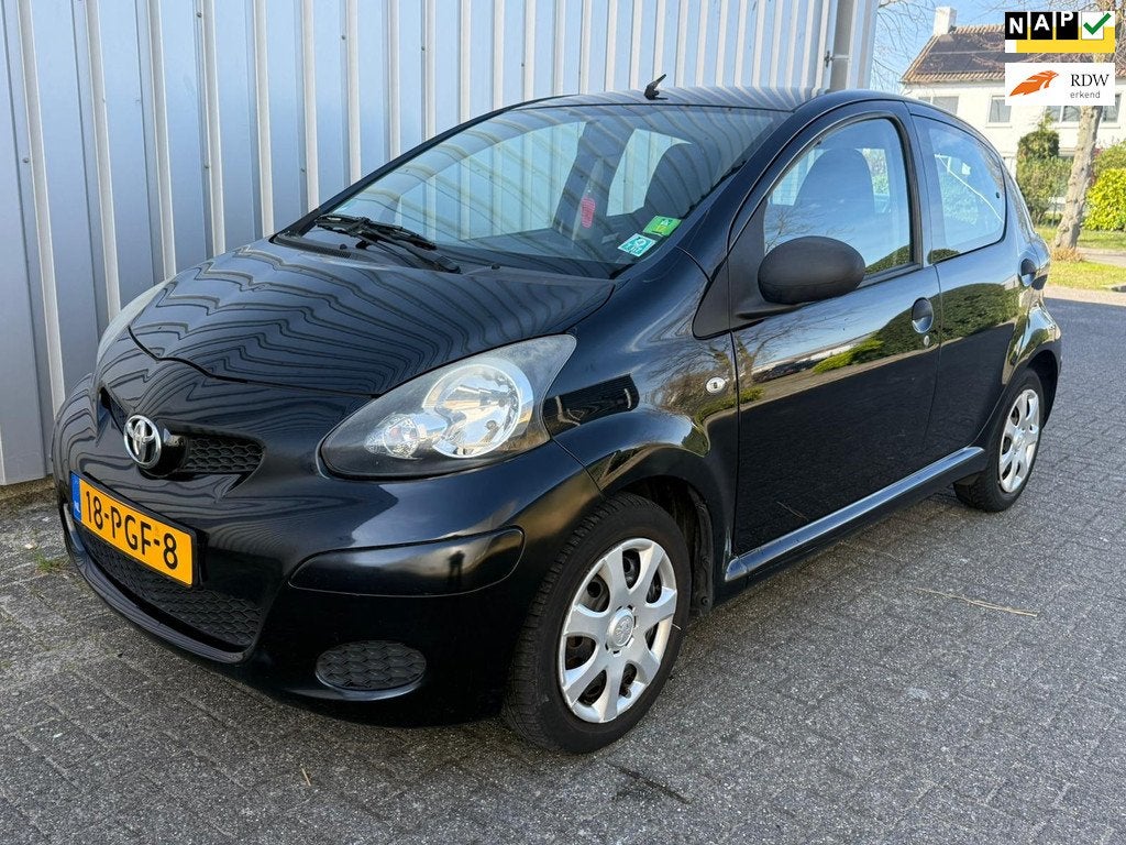 Toyota Aygo 1.0-12V Access/ airco / 2011 nap, Voorwielaandrijving, Gebruikt, 4 stoelen, Origineel Nederlands