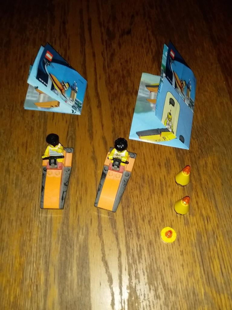 lego nr 6733 jetski 2 stuks, Lego, Ophalen of Verzenden, Inclusief minifiguren, City