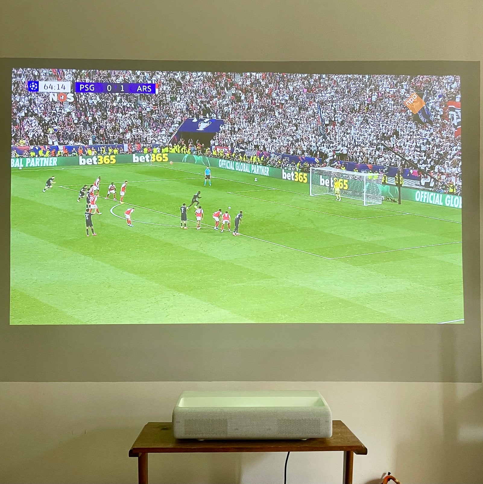 Samsung the Première 4K UST Beamer LSP7T, Ophalen, Zo goed als nieuw, Kunststof