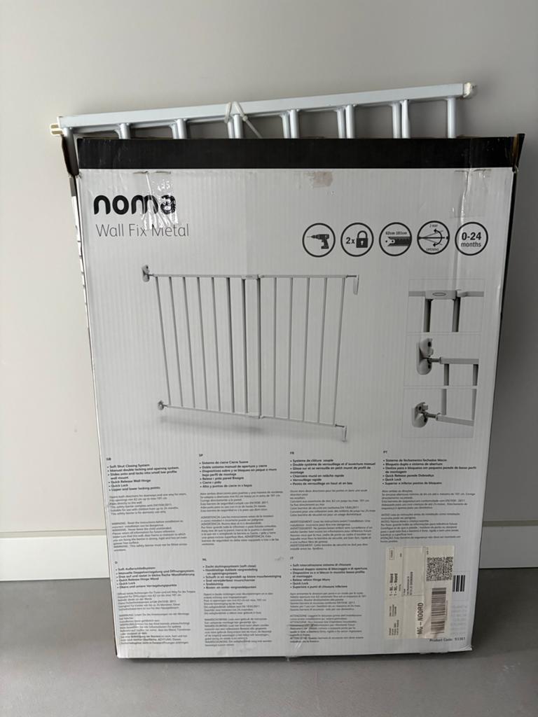 Noma Wall Fix Metaal Traphekje Wit - Nieuwstaat met lichte s, Nieuw, Ophalen of Verzenden, Metaal of IJzer, Schroefhekje