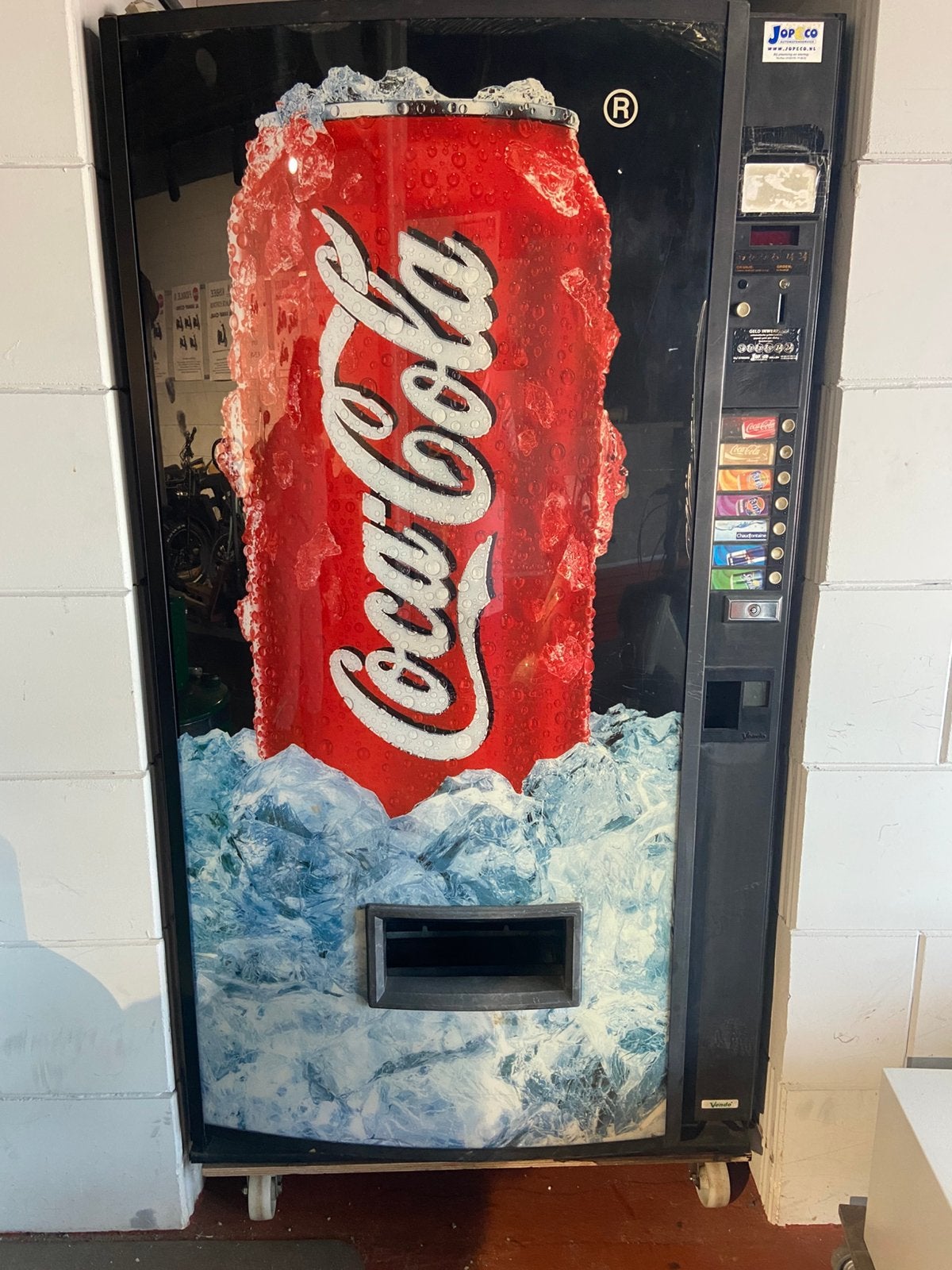 Cola automaat, Ophalen, Zo goed als nieuw