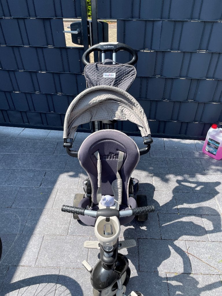 smarTrike meegroei/verstelbare Driewieler (Grijs/Zwart) ZGAN, Ophalen, Zo goed als nieuw, Smartrike, Duwstang
