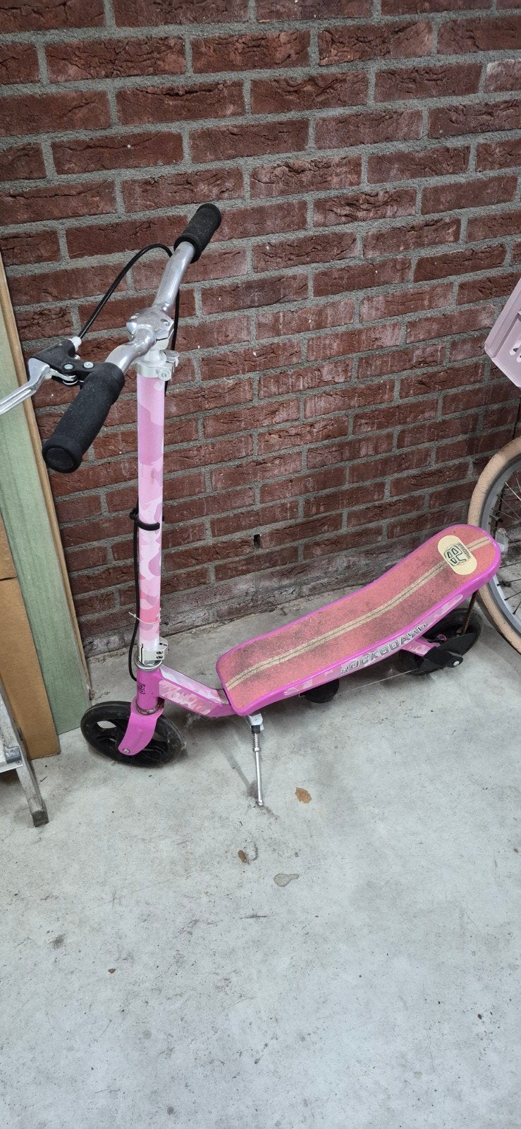 Roze Rockboard step - Gebruikt, Fietsen en Brommers, Ophalen, Gebruikt, Gewone step, Rockboard