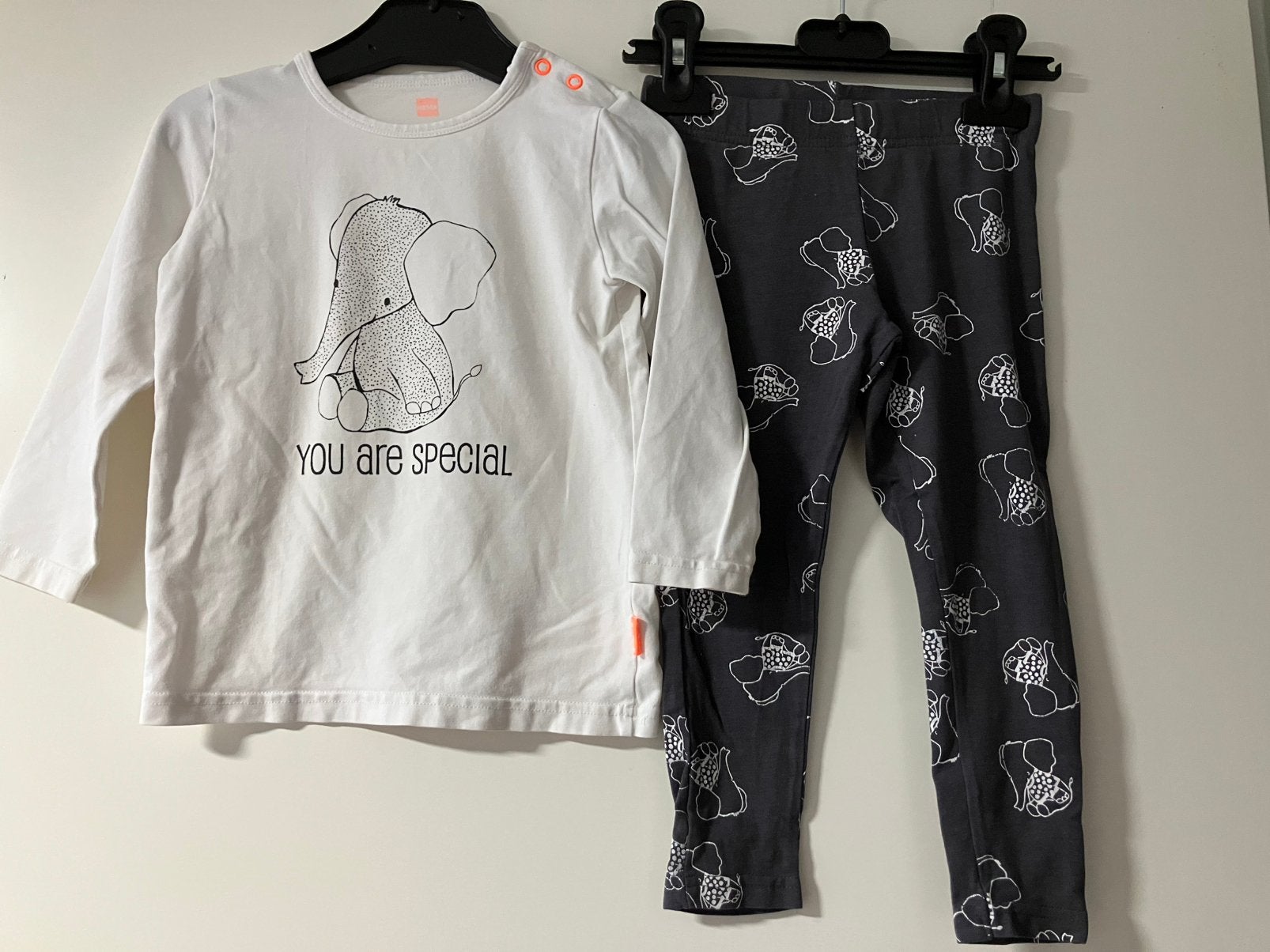 Nette olifanten pyjama hema maat 86/92, Ophalen of Verzenden, Zo goed als nieuw, Jongetje, Nacht- of Onderkleding