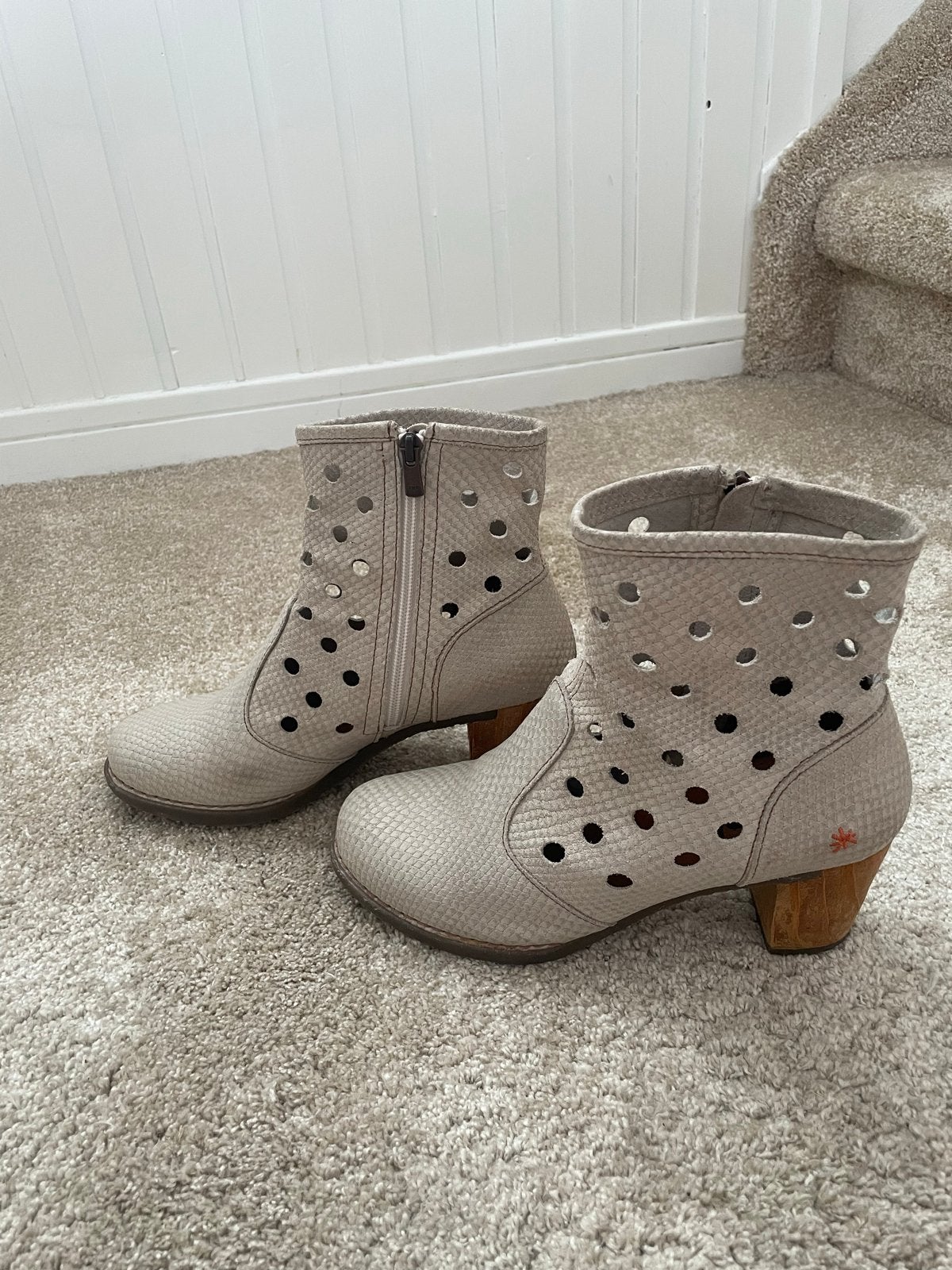 Art. Enkellaarsjes 39, Kleding | Dames, Schoenen, Beige, Lage of Enkellaarzen, Ophalen of Verzenden, Gedragen