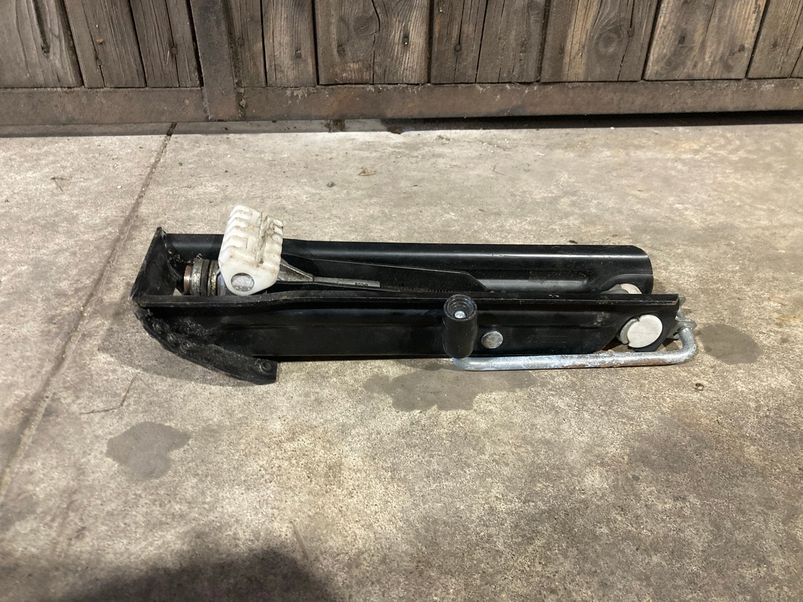 Originele Mercedes krik A 211 583 02 15, Auto diversen, Ophalen of Verzenden, Gebruikt, Mechanisch, Schaarkrik
