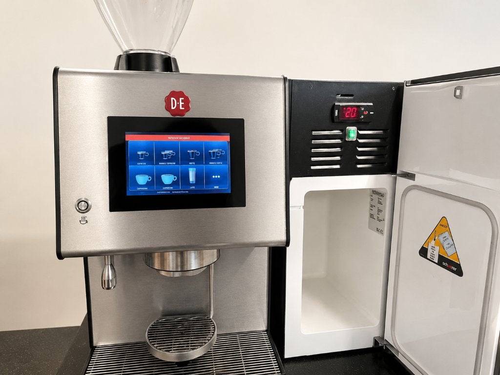 JDE Barista ONE professionele koffiemachine met melkkoeler, Ophalen, Gebruikt, 10 kopjes of meer, Koffiemachine