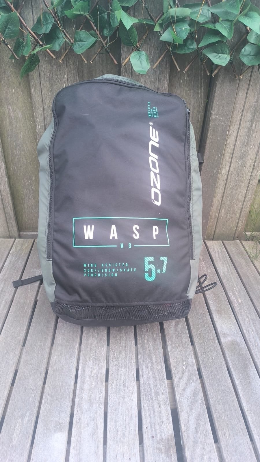 Ozone Wasp V3 5.7 Wing - Zo goed als nieuw, Watersport en Boten, Ophalen of Verzenden, Zo goed als nieuw, Wingsurf-wing