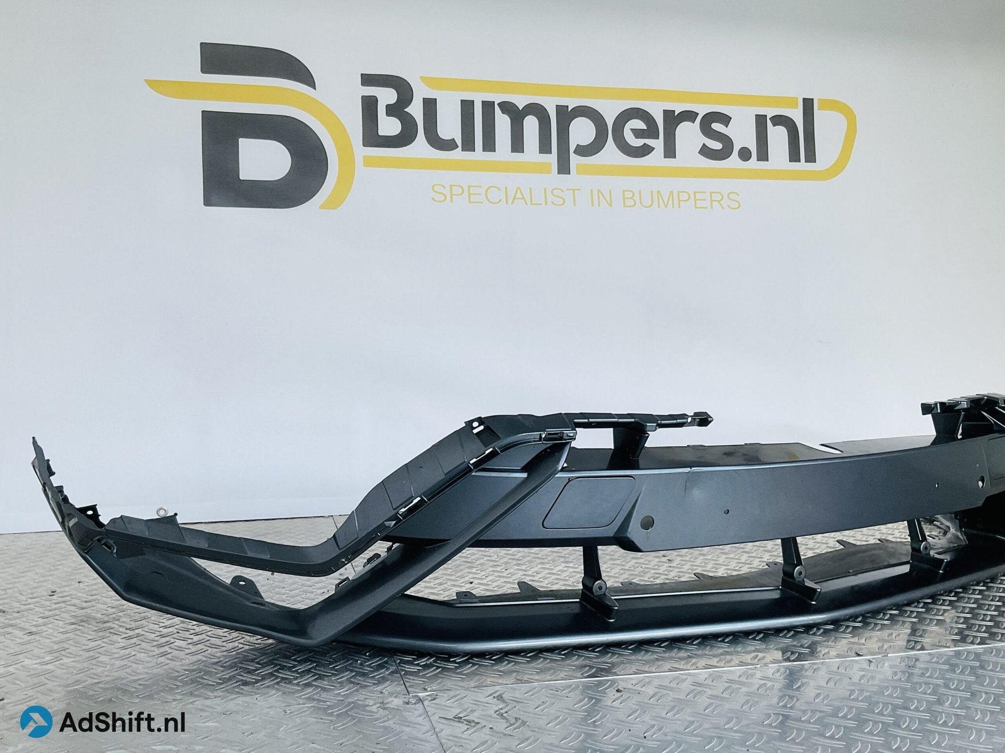 BUMPER Lamborghini Urus 2018-2020 4ML807110 Spoiler VOORBUMP, Auto-onderdelen, Carrosserie en Plaatwerk, Bumper