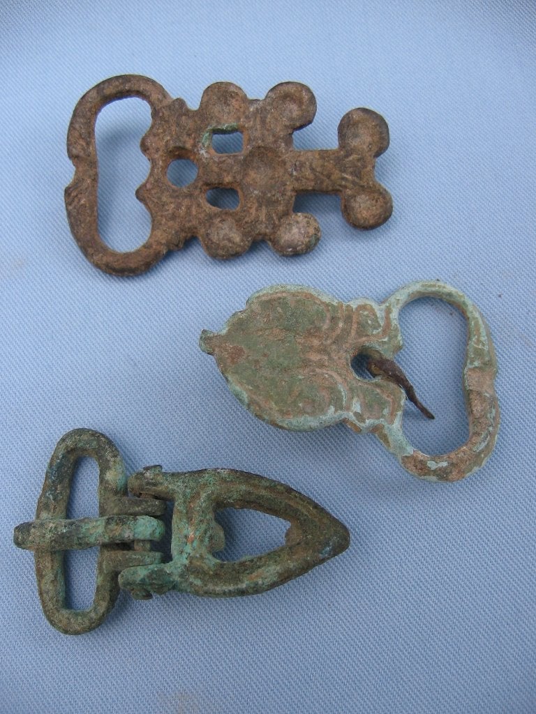 Middeleeuwse gespen - brons - 5e - 10e  eeuw - bodemvondsten, Ophalen of Verzenden, Brons