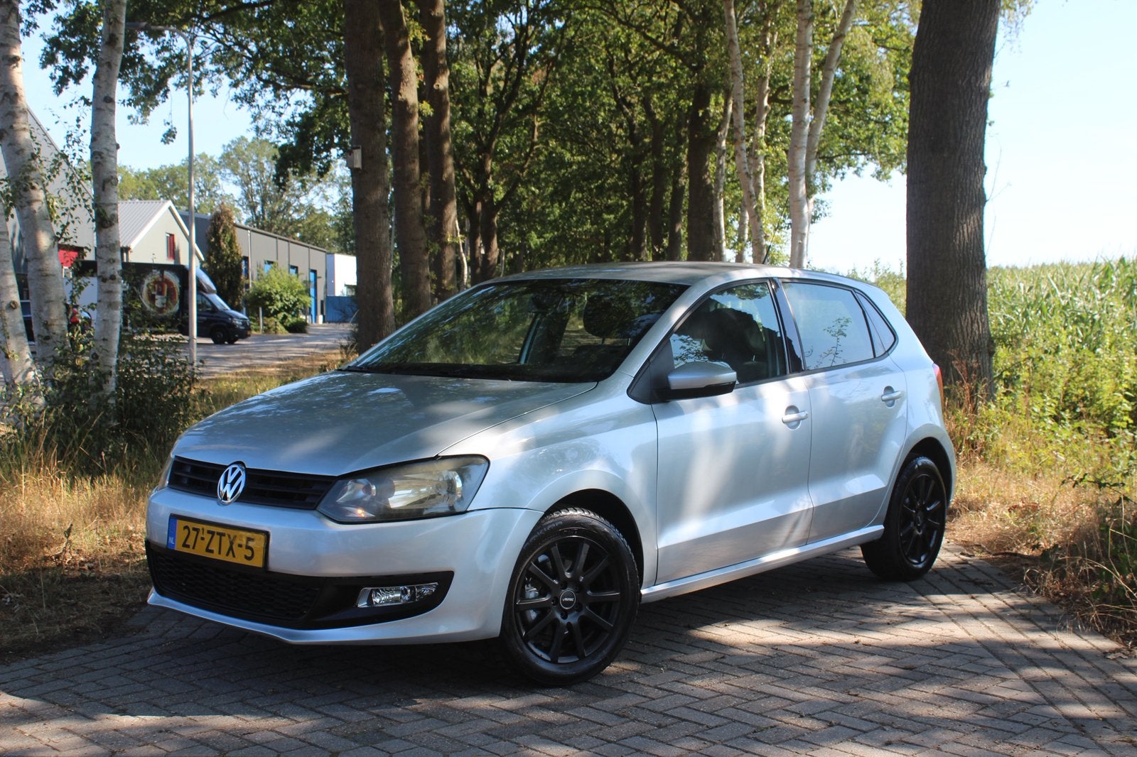 Volkswagen Polo 1.2 51KW 2011 Grijs Cruise/velgen/new APK, Auto's, Volkswagen, Voorwielaandrijving, 967 kg, 40 €/maand, Zwart