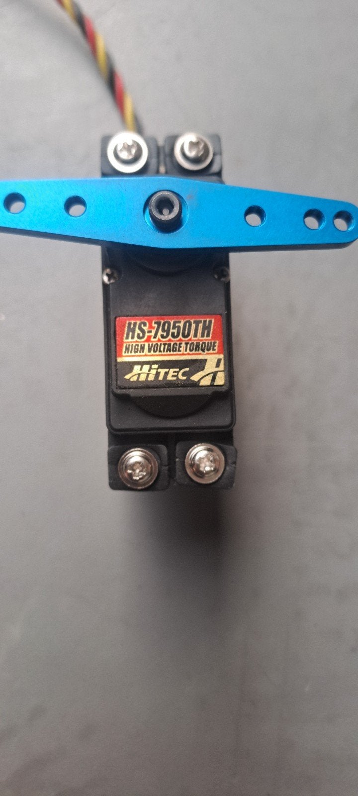 hitec hs-7950 th  vrij nieuw voor de 1:5 auto s gas en rem, Ophalen of Verzenden, Nieuw, Auto