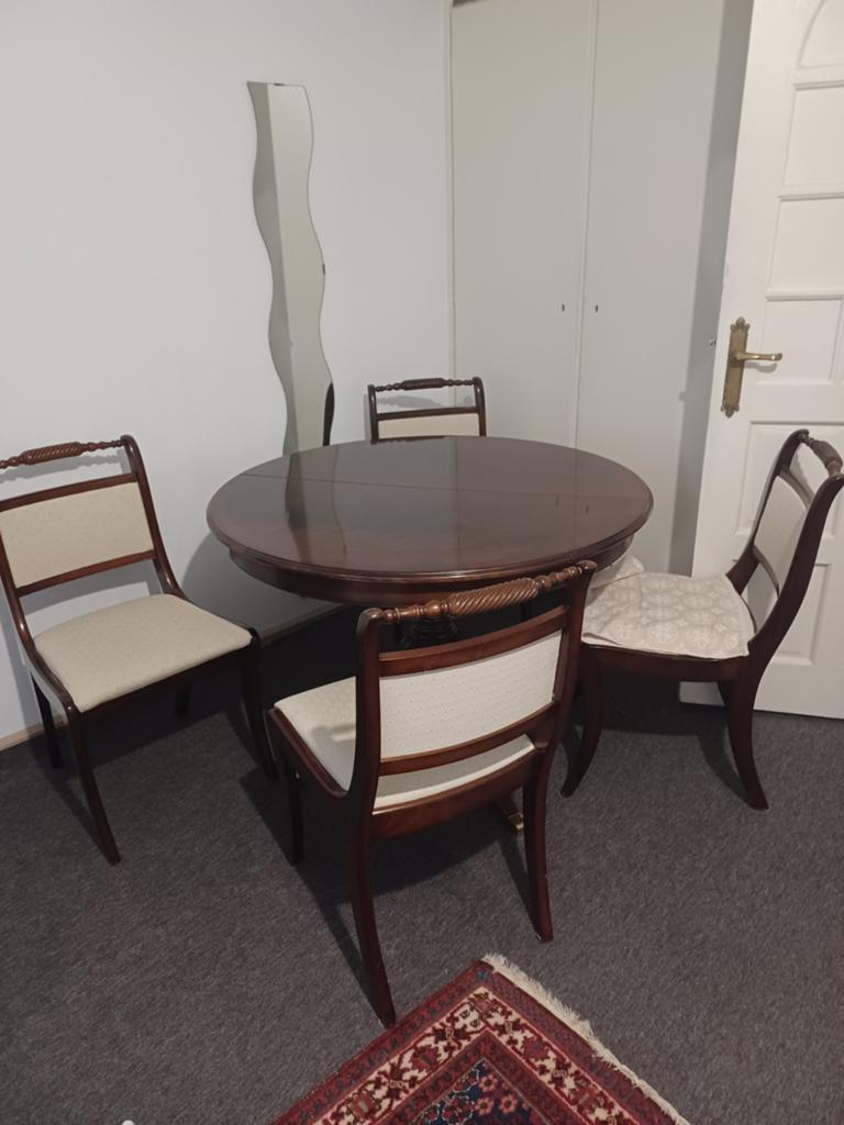 Klassieke ronde eettafel met 4 stoelen, Antiek en Kunst, Ophalen