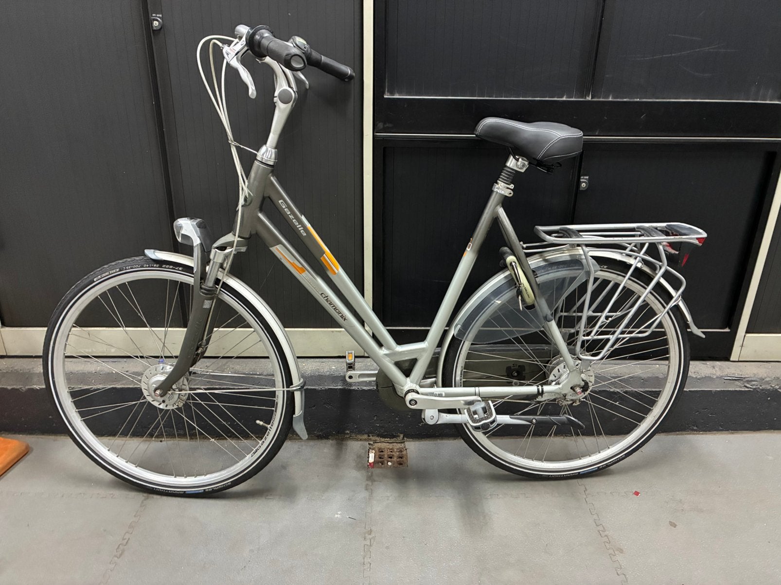 Gazelle Chamonix in goede staat, Ophalen, Versnellingen, 56 cm of meer, Zo goed als nieuw