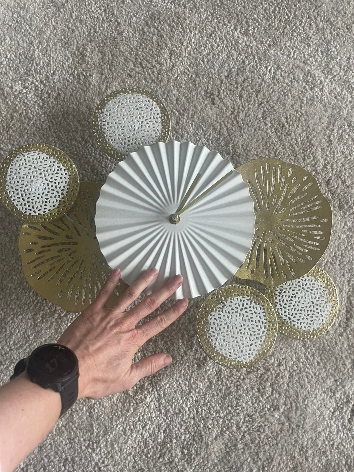 Stylish Gold & White Wall Clock, Ophalen, Zo goed als nieuw, Wandklok