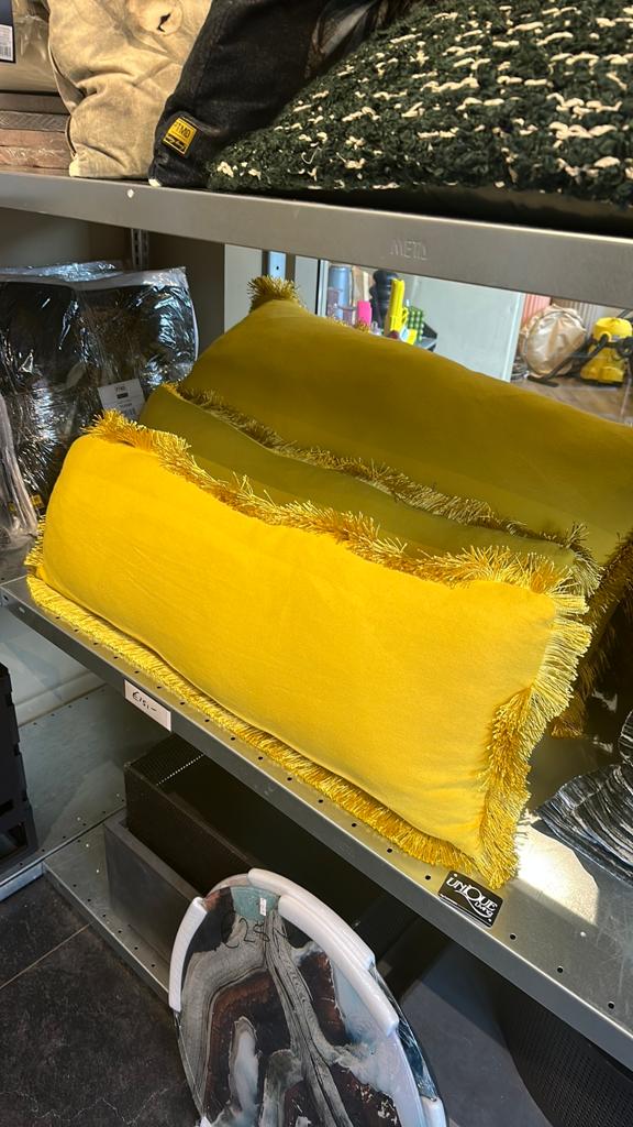Geel Kussen met Franjes - Decoratief en Comfortabel, Geel, Ophalen of Verzenden, Zo goed als nieuw, Nvt