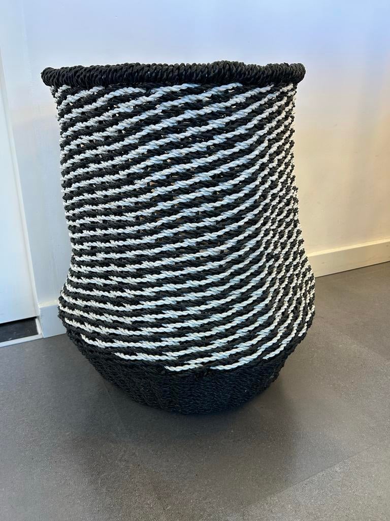 Design Gevlochten kunststof mand, 60 cm hoog, Ø 40 cm, Ophalen, Kunststof, Mand, Rond