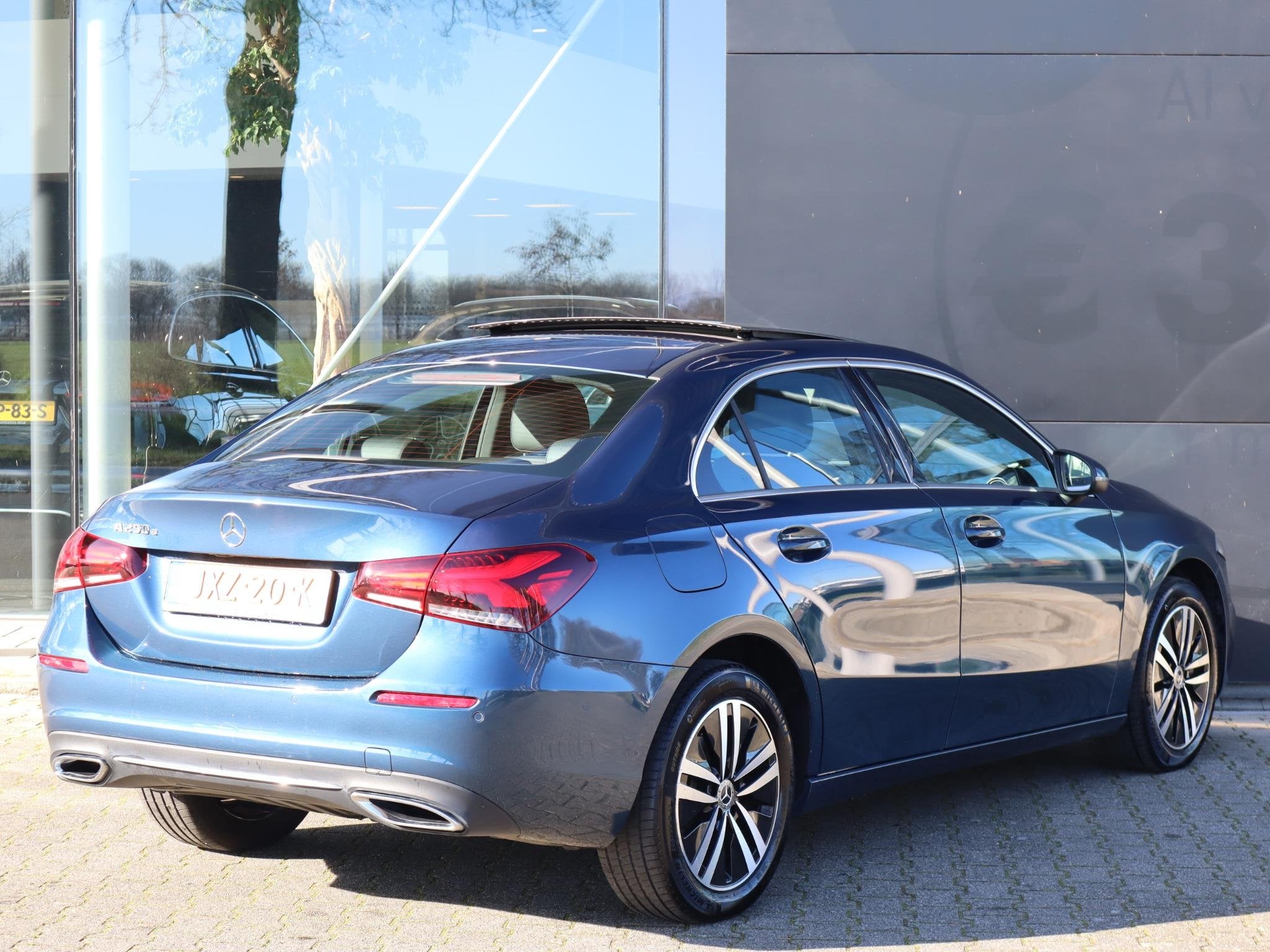 Mercedes-Benz A-klasse 250 e Business Solution Luxury Limite, Auto's, Mercedes-Benz, Stof, Gebruikt, 4 cilinders, 16 kWh