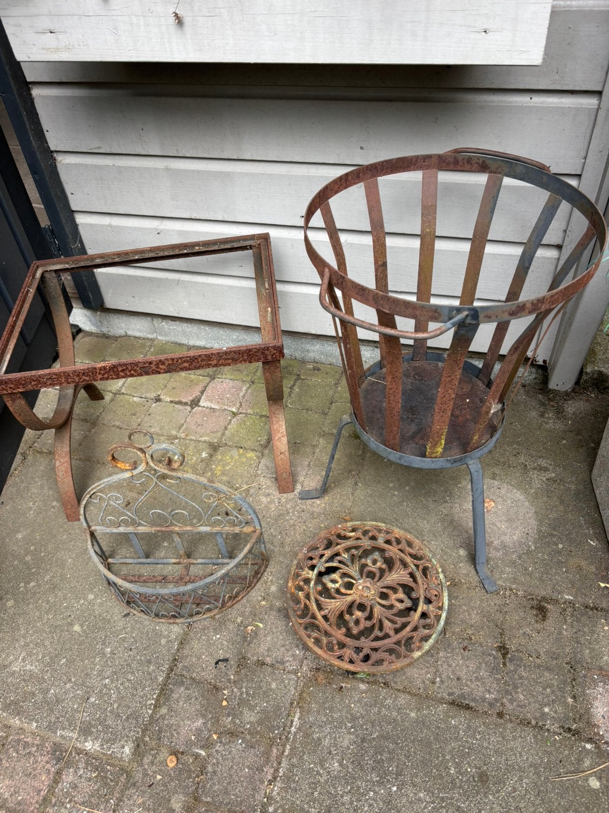 Leuke gietijzeren items, Ophalen