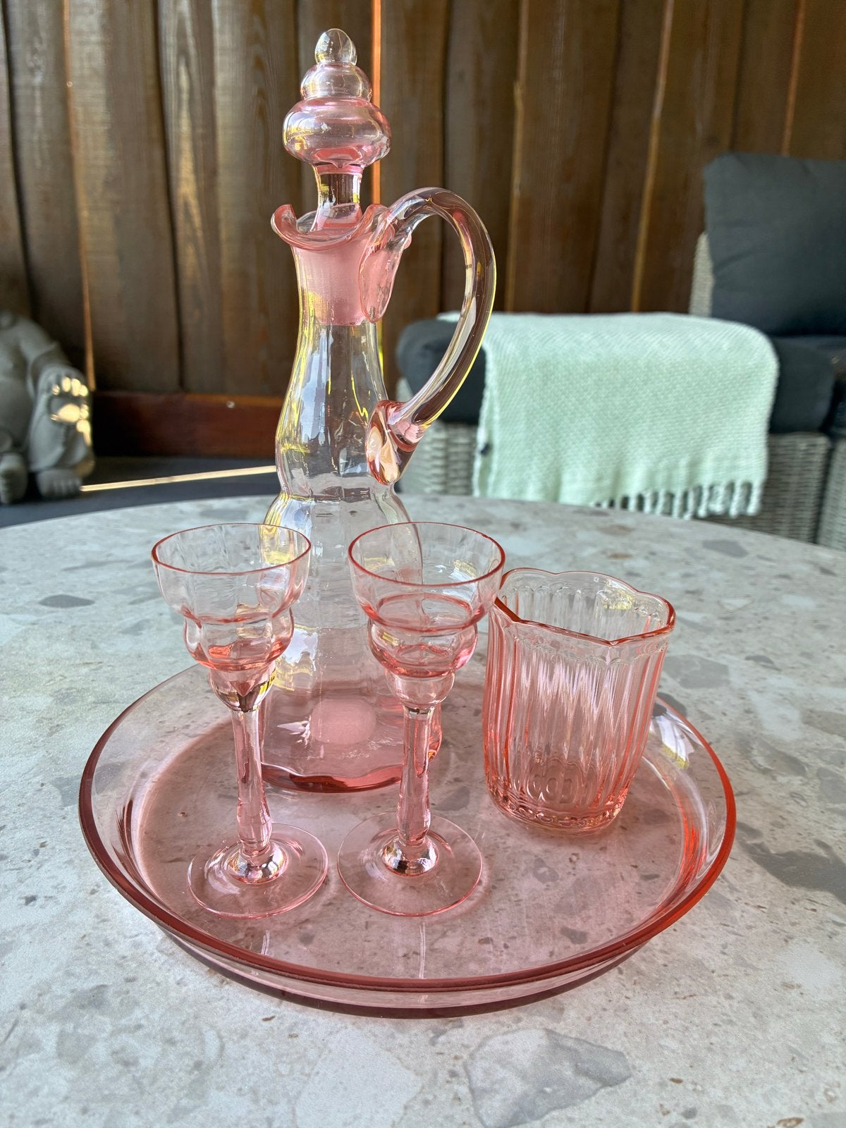 Antiek Roze Glazen Karaf Set met Dienblad, Ophalen