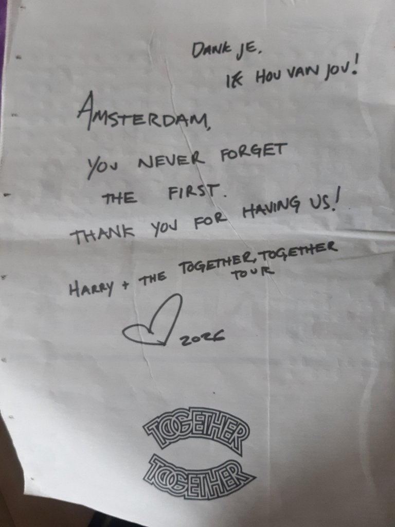 Het Parool van 6 juni met bericht van Harry Styles, Verzenden, Boek, Tijdschrift of Artikel