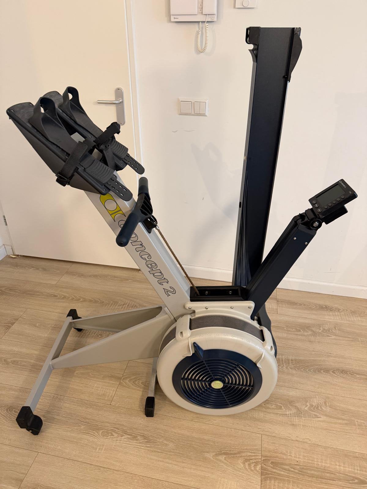 Concept2 Model E Roeitrainer PM5  €750, Ophalen, Zo goed als nieuw