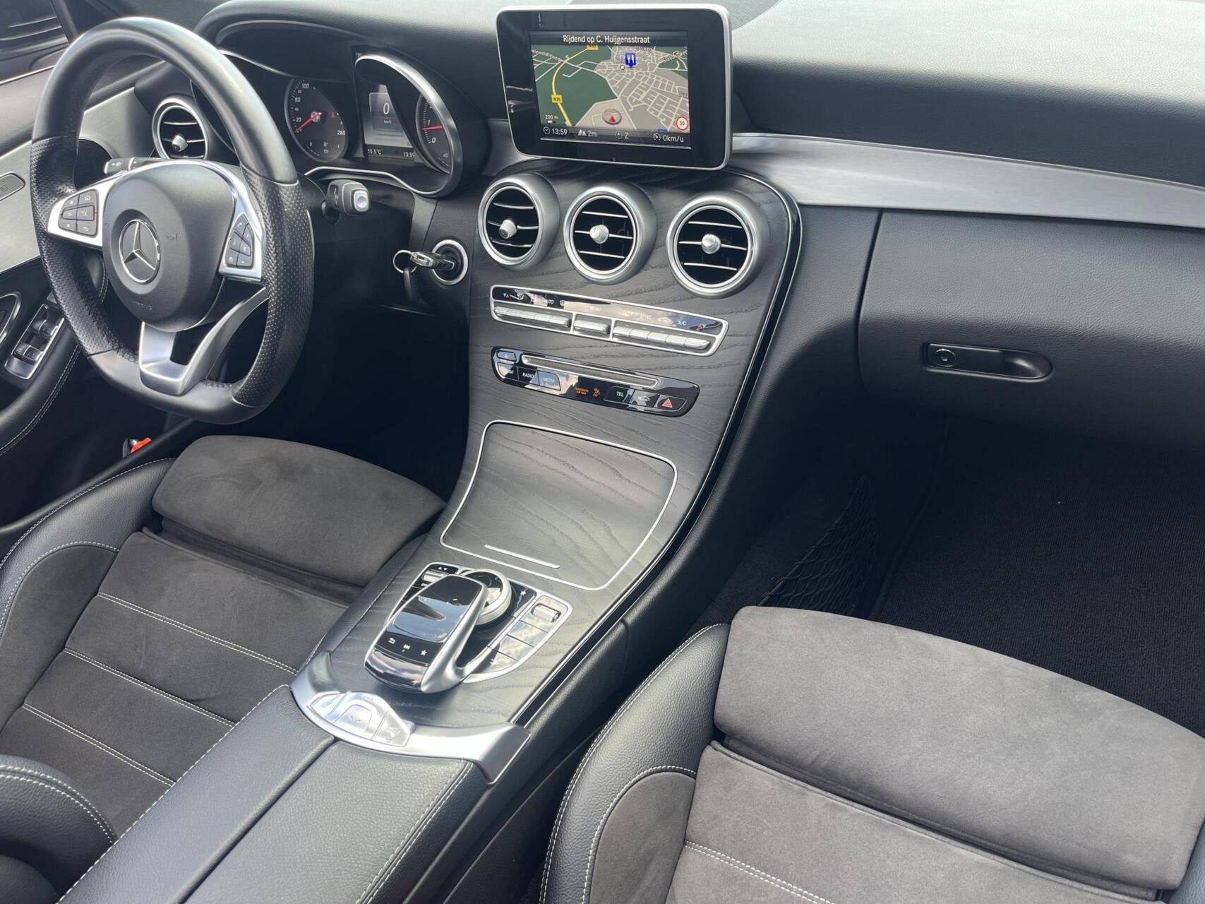Mercedes C-klasse Cabrio AUT9AMG SFEER+AIRSCARF+LED+STOELVER, Automaat, Cabriolet, 4 stoelen, Zwart