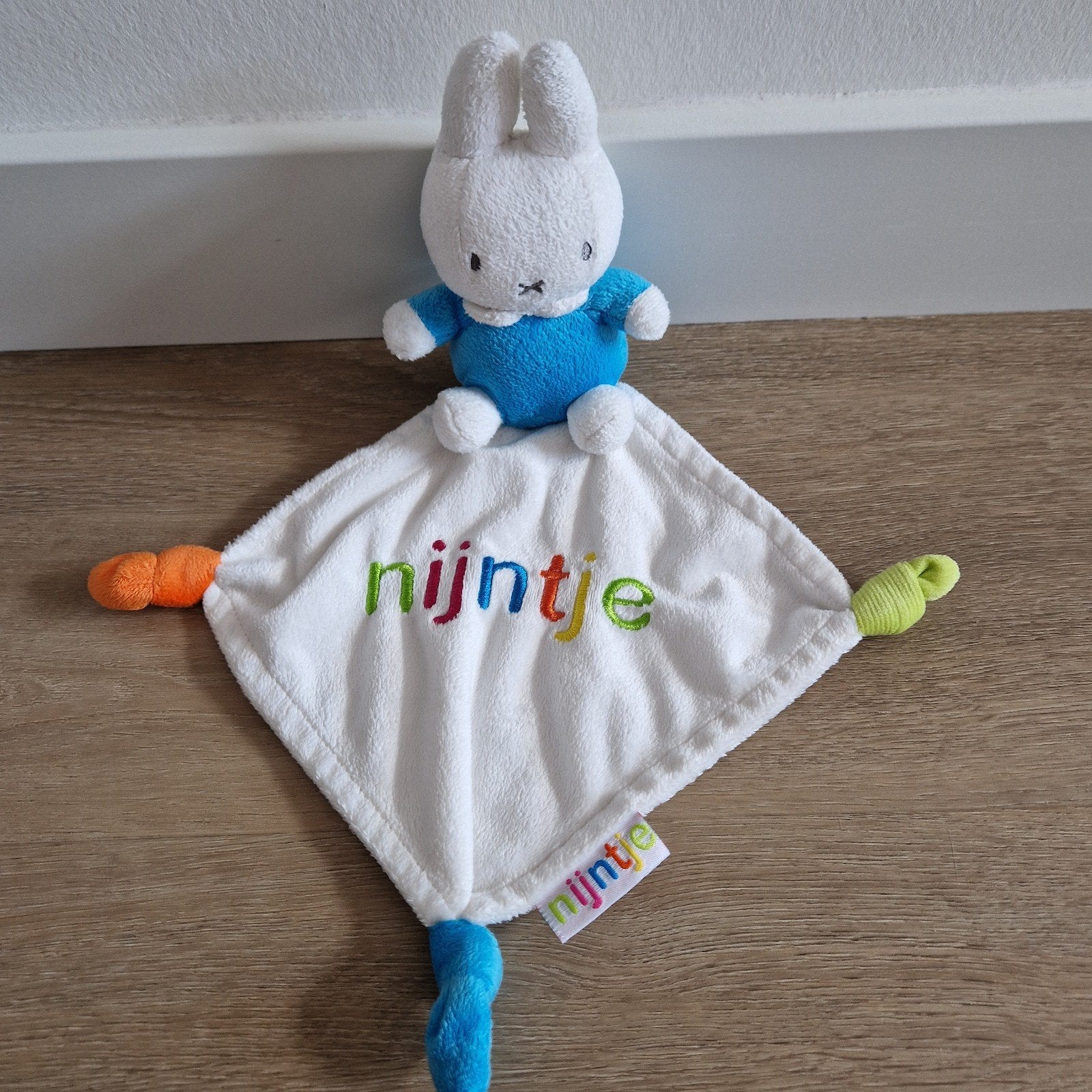 Knuffeldoekje Nijntje blauw doekje oranje groen K5535, Ophalen of Verzenden, Zo goed als nieuw, Konijn